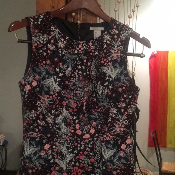 H&M Dress Size US6 - Picture 2 of 3